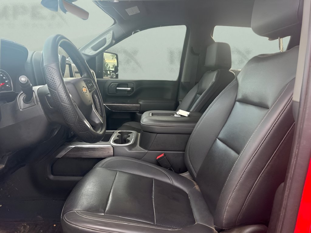 Used 2022 Chevrolet Silverado 3500 LTZ w/ LTZ Convenience Package AWD/4WD image 12