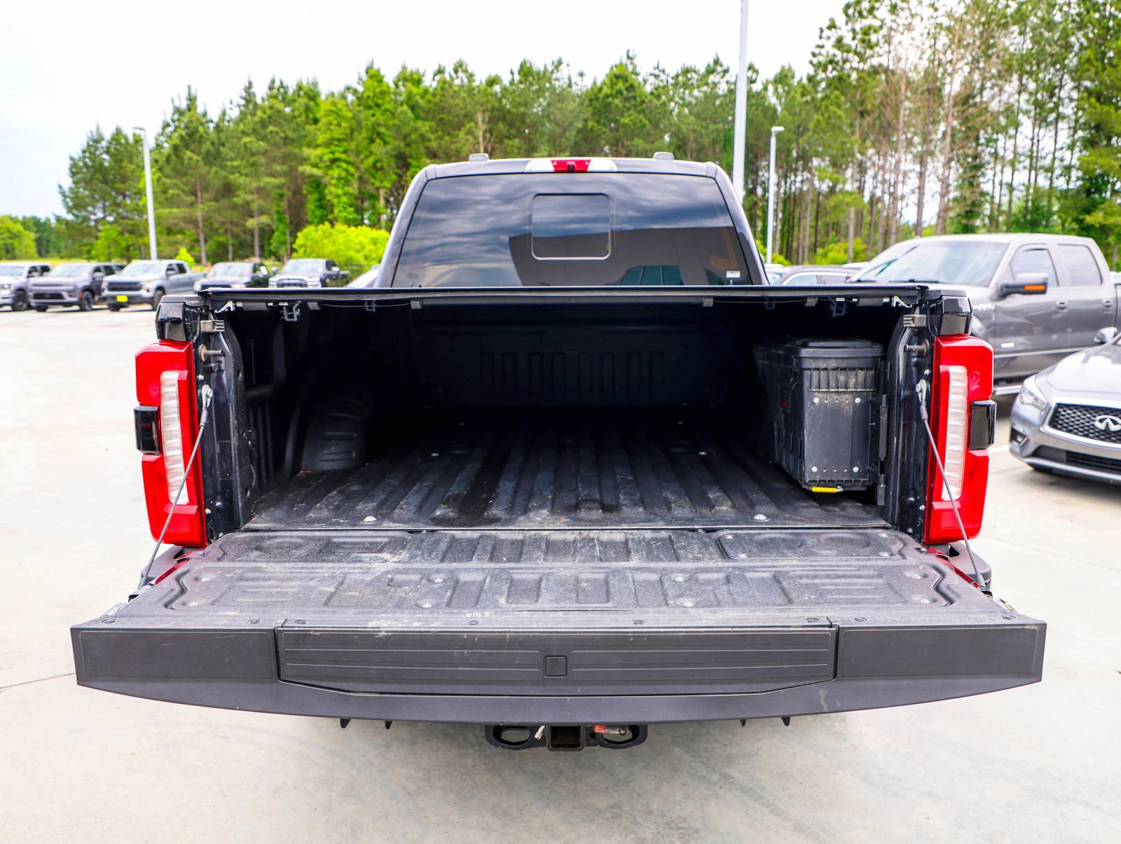 Used 2024 Ford F250 Lariat w/ Lariat Ultimate Package AWD/4WD image 11