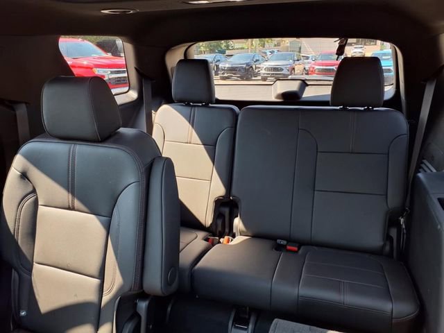 Used 2023 Chevrolet Traverse RS image 24