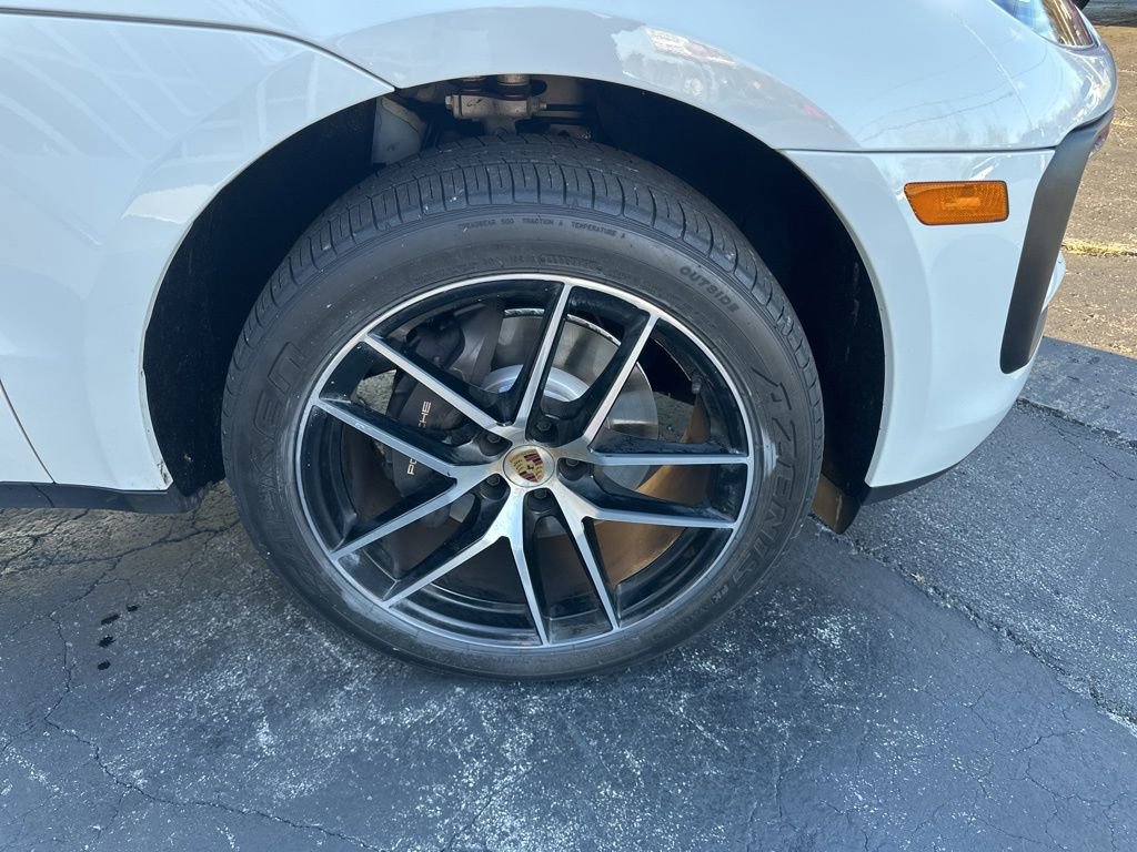 Used 2023 Porsche Macan Base image 42