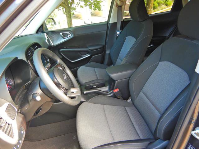 Used 2021 Kia Soul S image 13