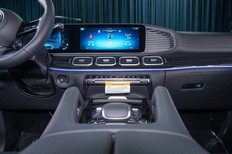 New 2026 Mercedes-Benz GLE 53 AMG 4MATIC Coupe image 21