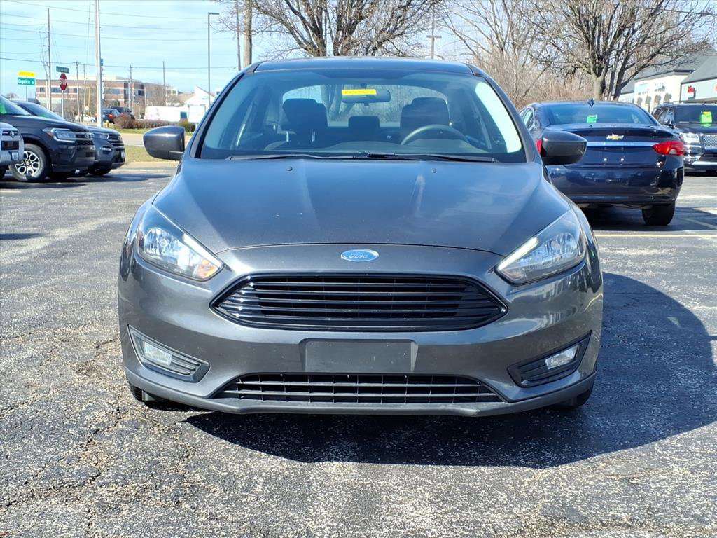 Used 2018 Ford Focus SE w/ SE Appearance Package image 32