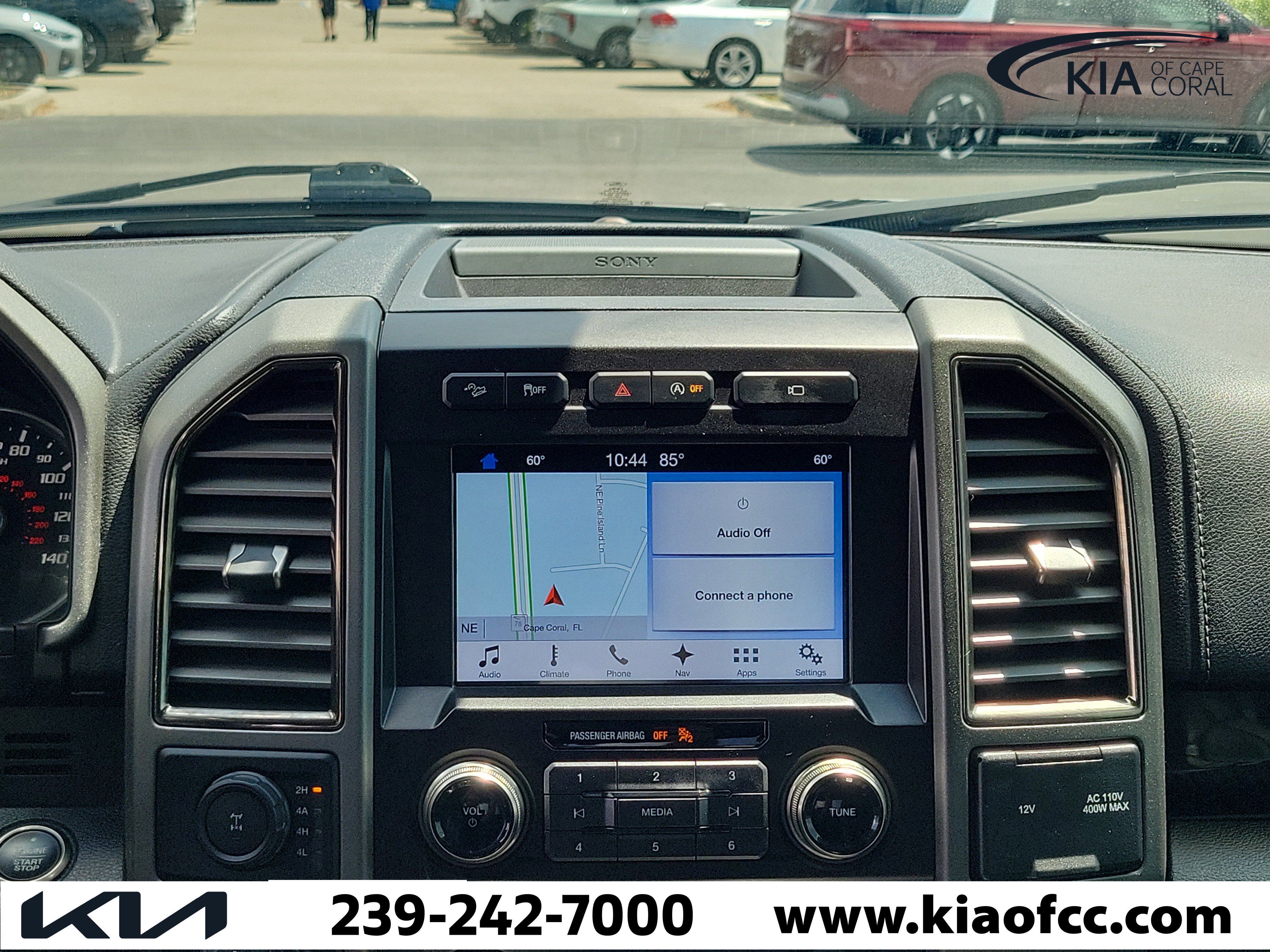 Used 2017 Ford F150 Raptor w/ Equipment Group 802A Luxury AWD/4WD image 19