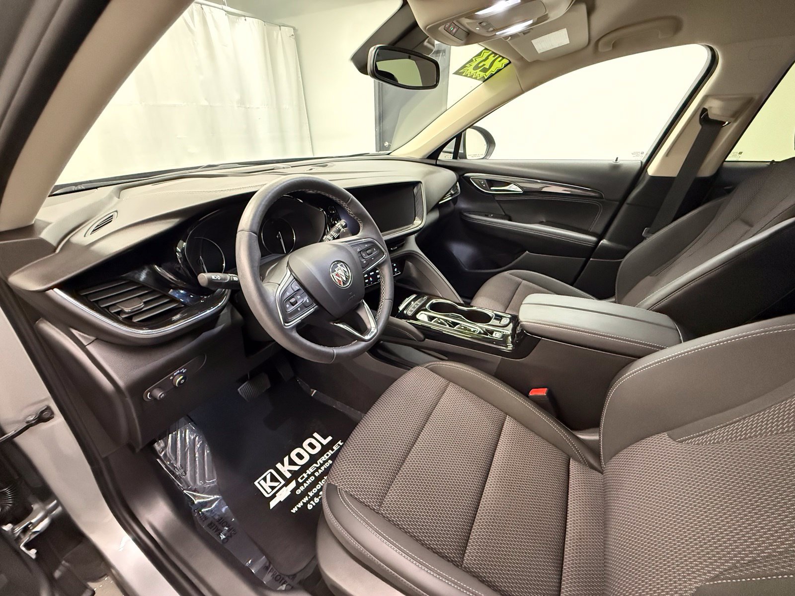 Used 2023 Buick Envision Preferred AWD/4WD image 11