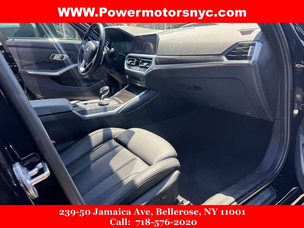 Used 2019 BMW 330i xDrive Sedan w/ Driving Assistance Package AWD/4WD image 28