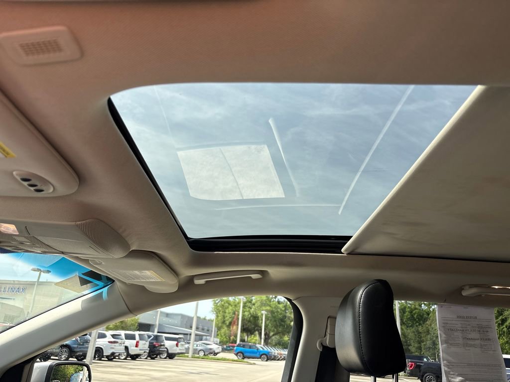 Used 2020 Ford Edge Titanium w/ Equipment Group 301A FWD image 9