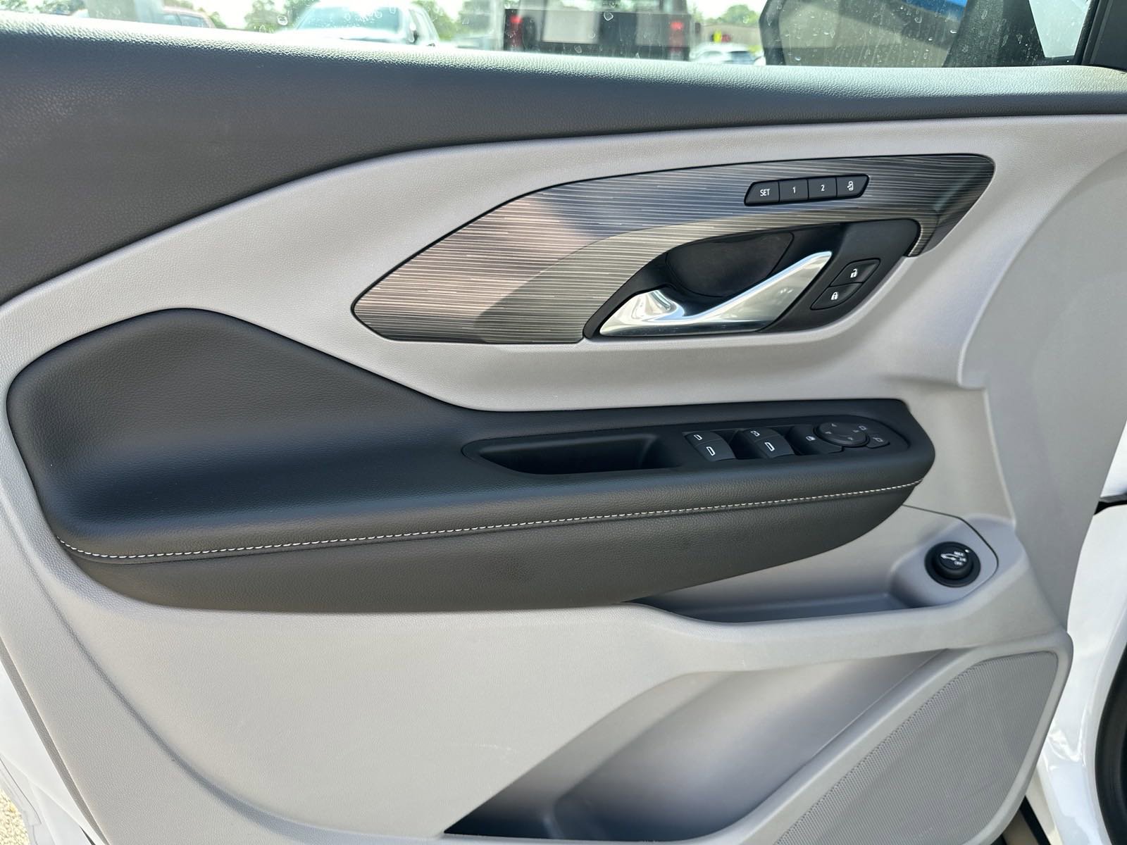 Used 2023 GMC Terrain SLT FWD image 12