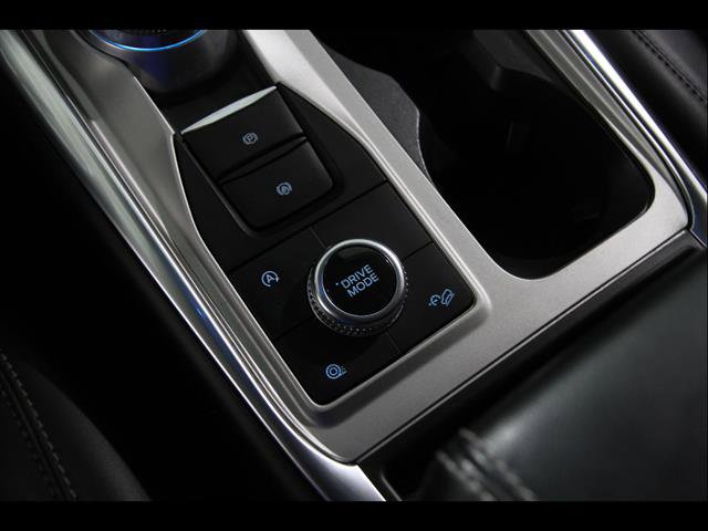 Certified 2023 Ford Explorer XLT w/ Equipment Group 202A AWD/4WD image 14