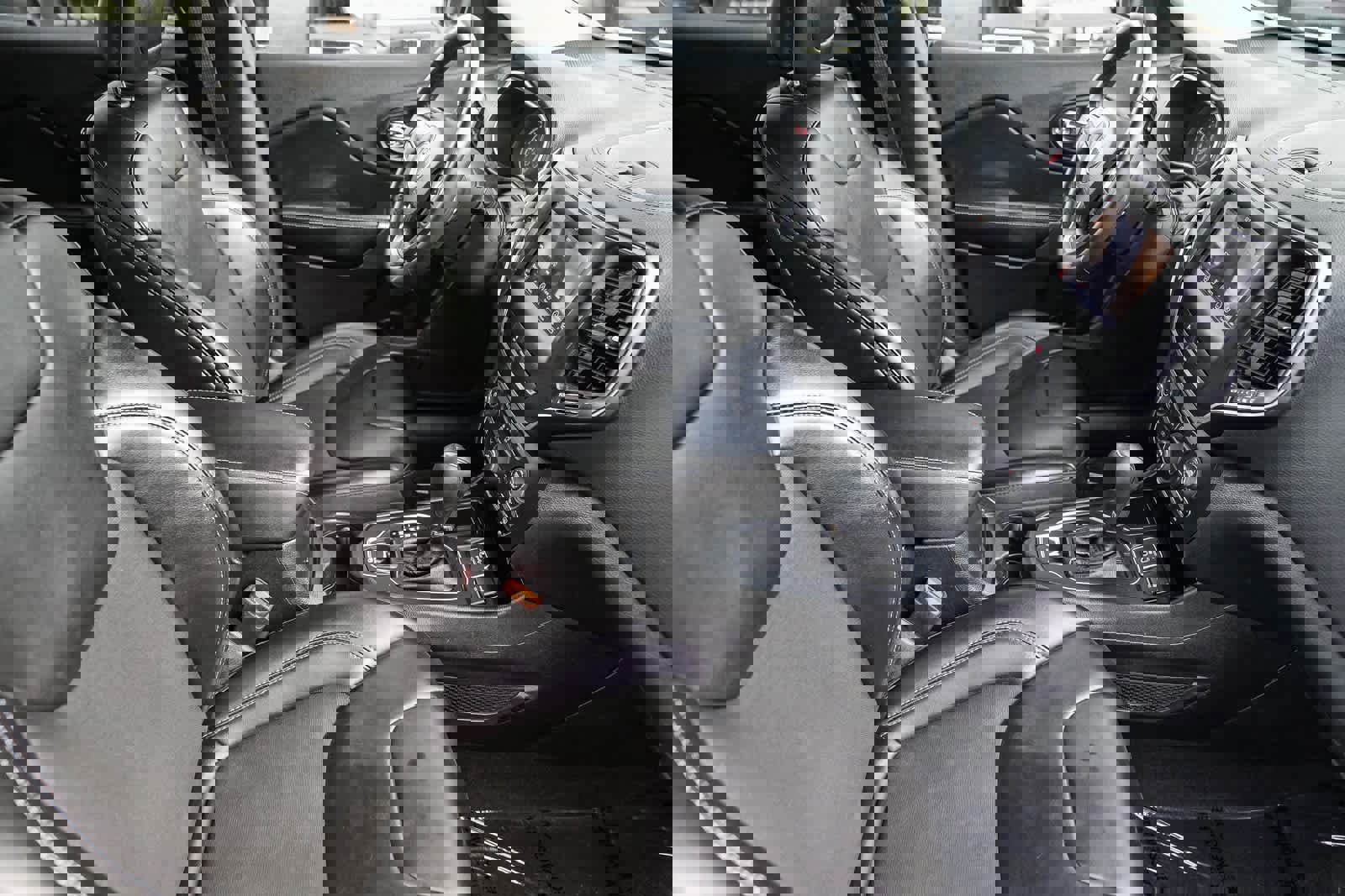 Used 2019 Jeep Cherokee Latitude Plus image 15