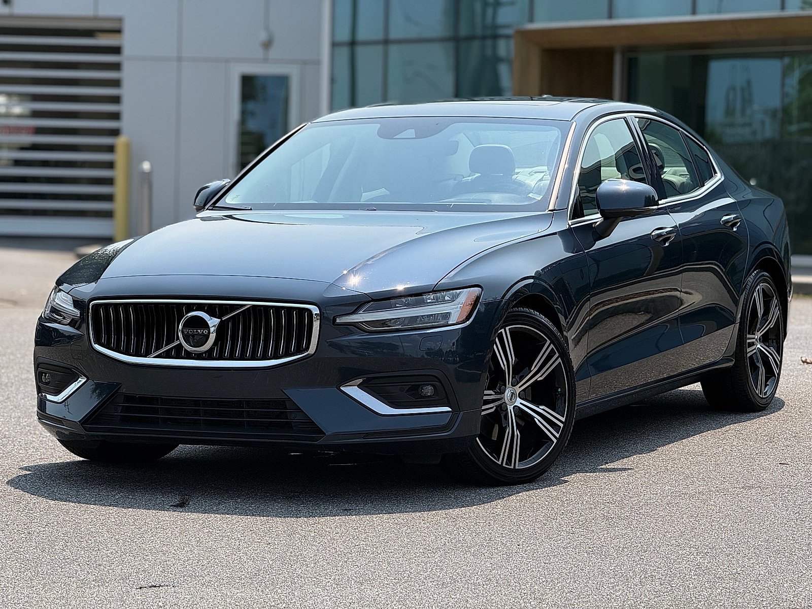 Certified 2022 Volvo S60 B5 Inscription w/ Advanced Package