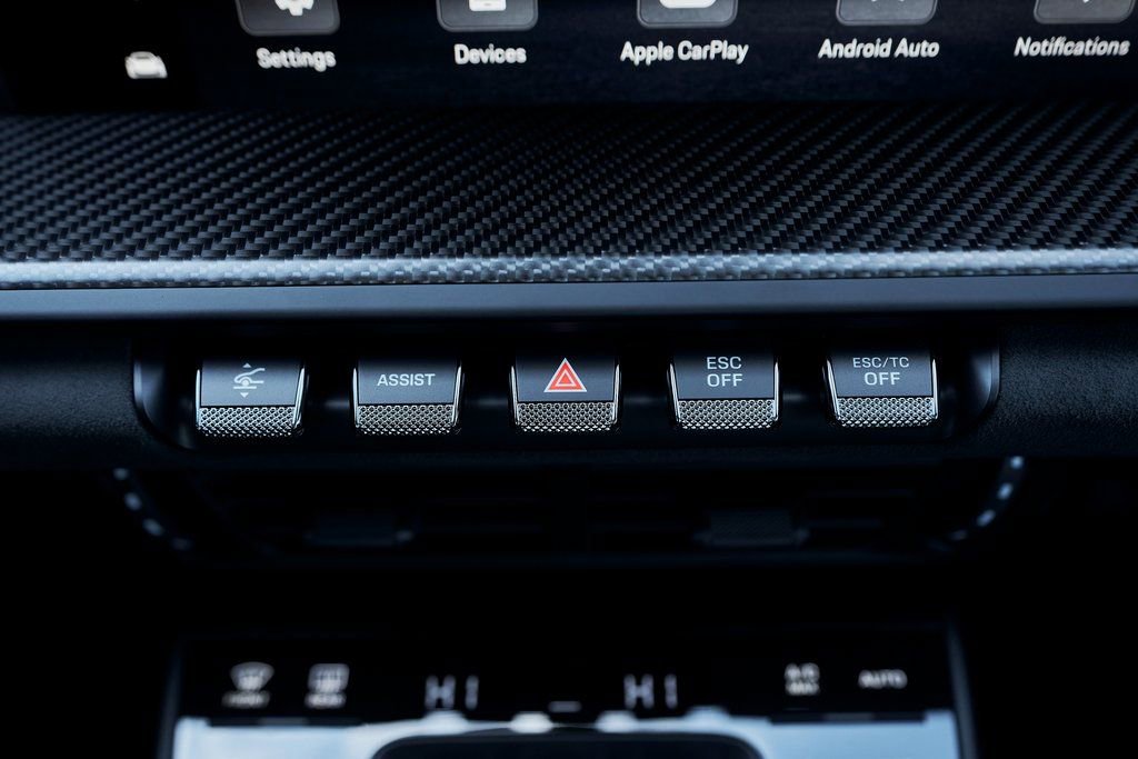 Used 2026 Porsche 911 GT3 w/ Weissach Package RWD image 70