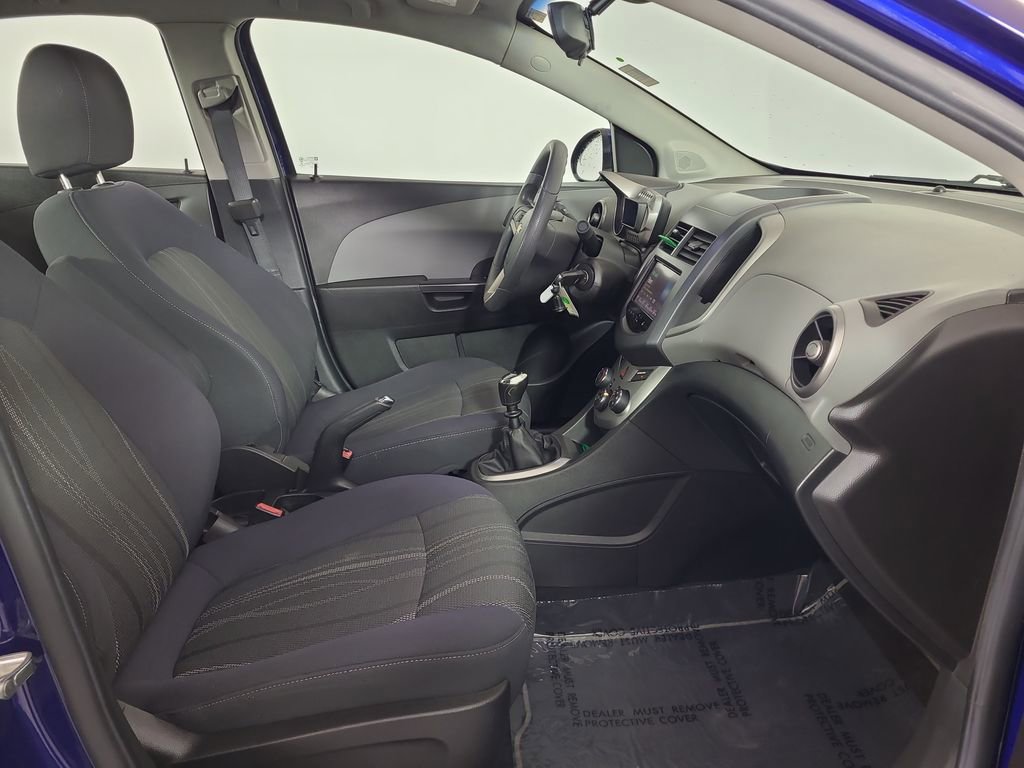 Used 2013 Chevrolet Sonic LT image 18
