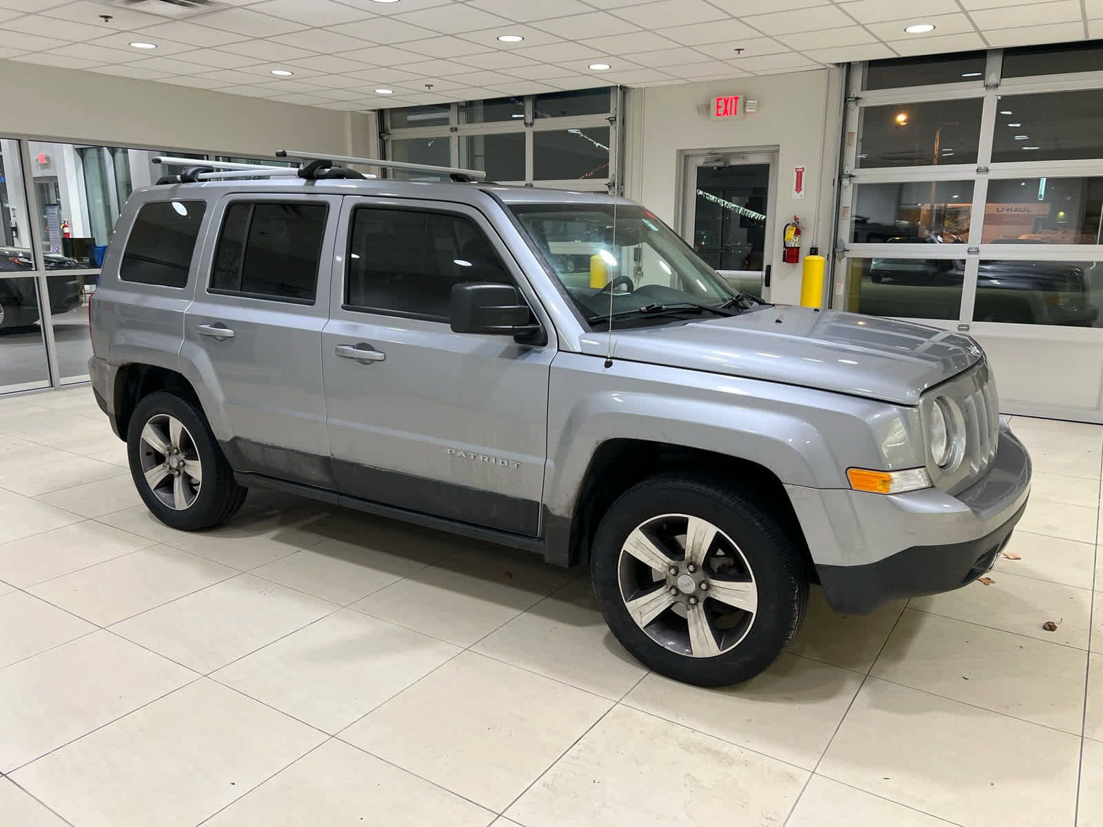 Used 2017 Jeep Patriot High Altitude image 1