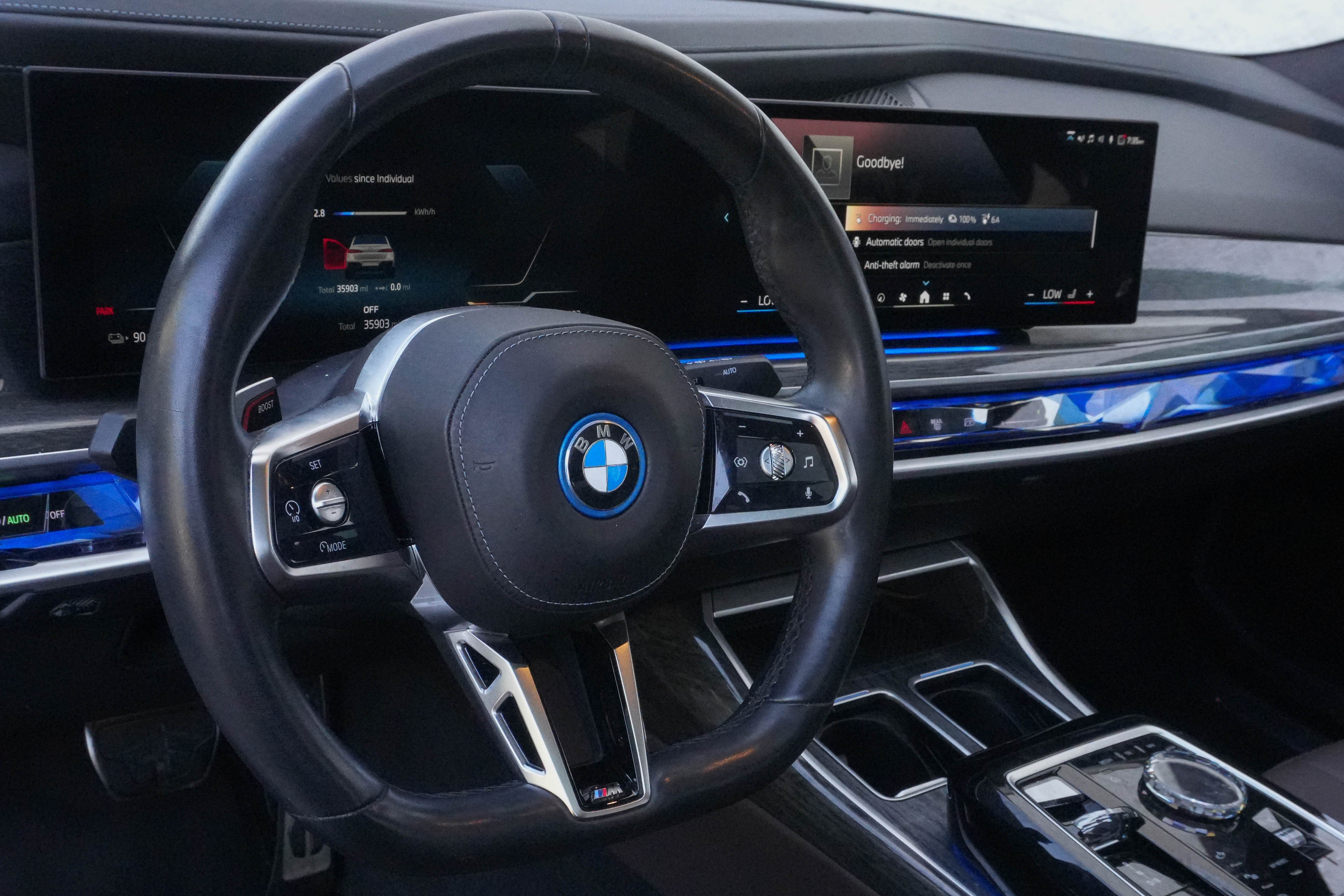Certified 2023 BMW i7 xDrive60 AWD/4WD image 10