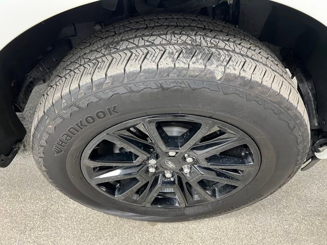 Used 2024 Ford F150 Platinum w/ FX4 Off-Road Package image 17