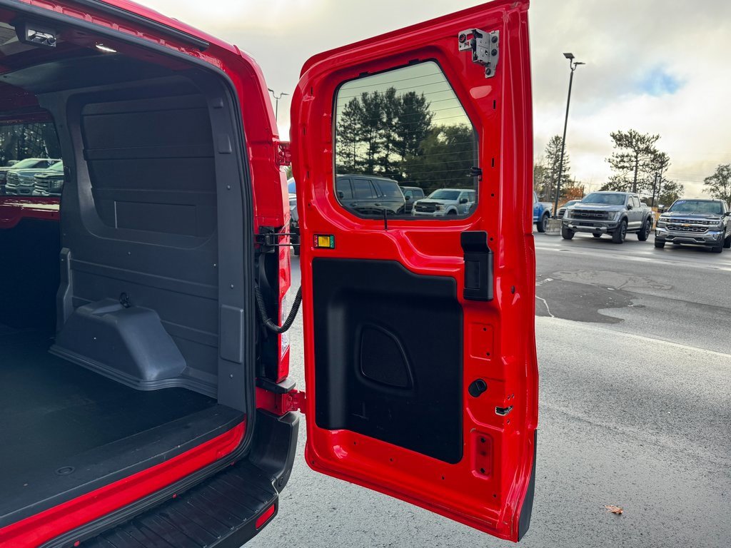 Used 2020 Ford Transit 150 Low Roof AWD image 23
