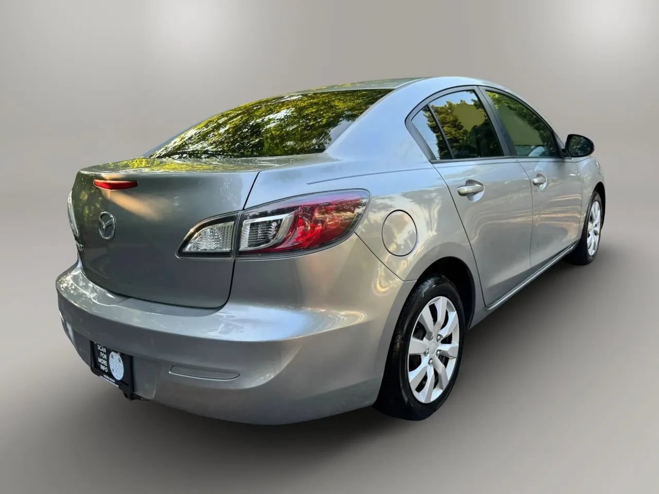 Used 2013 MAZDA MAZDA3 i SV FWD image 3