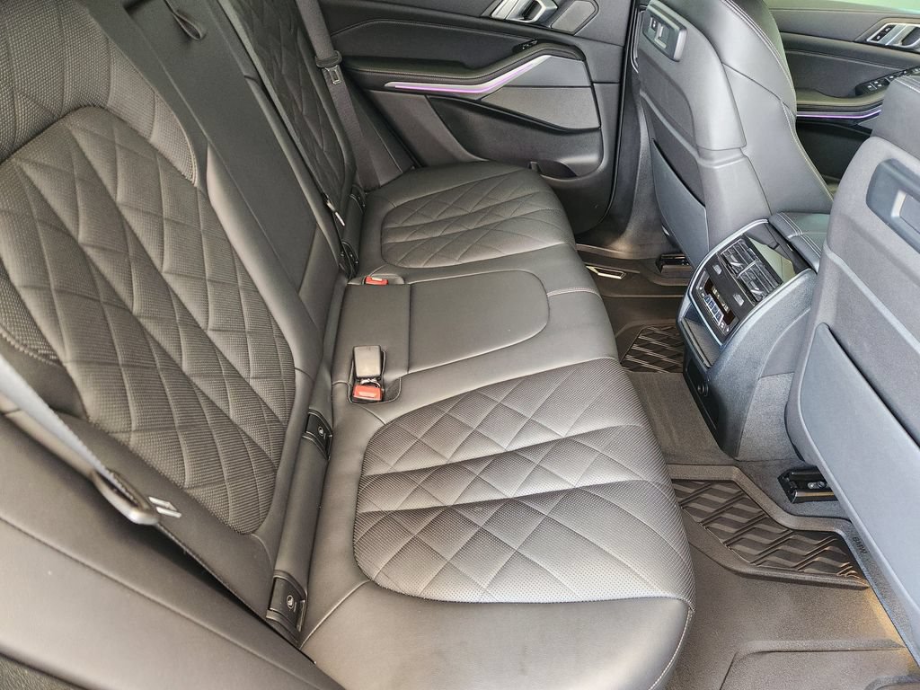 Used 2023 BMW X5 M50i w/ Climate Comfort Package AWD/4WD image 32