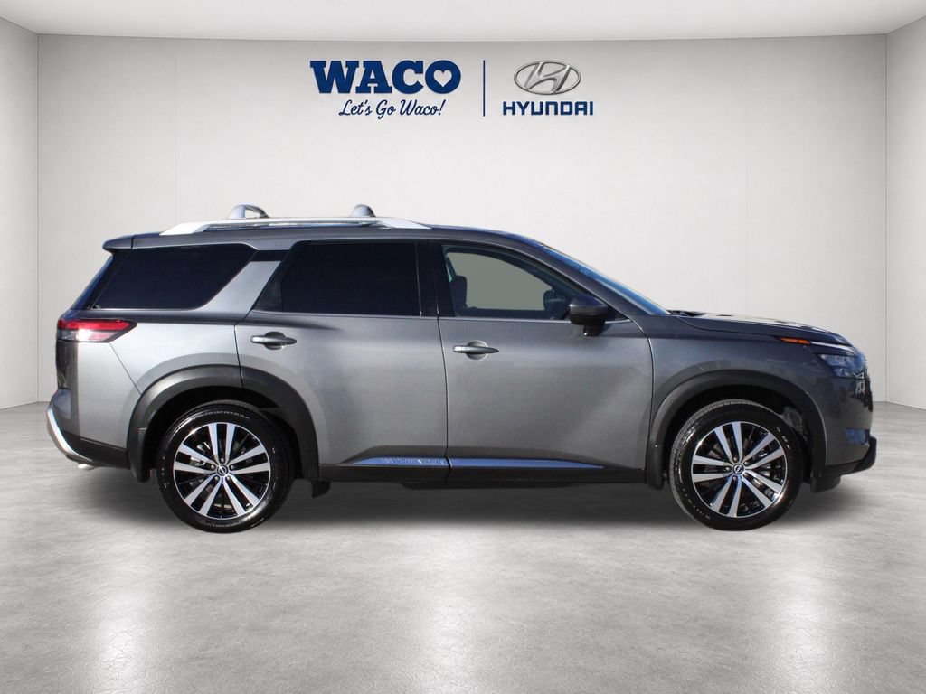 Used 2025 Nissan Pathfinder Platinum w/ Cargo Package FWD image 9