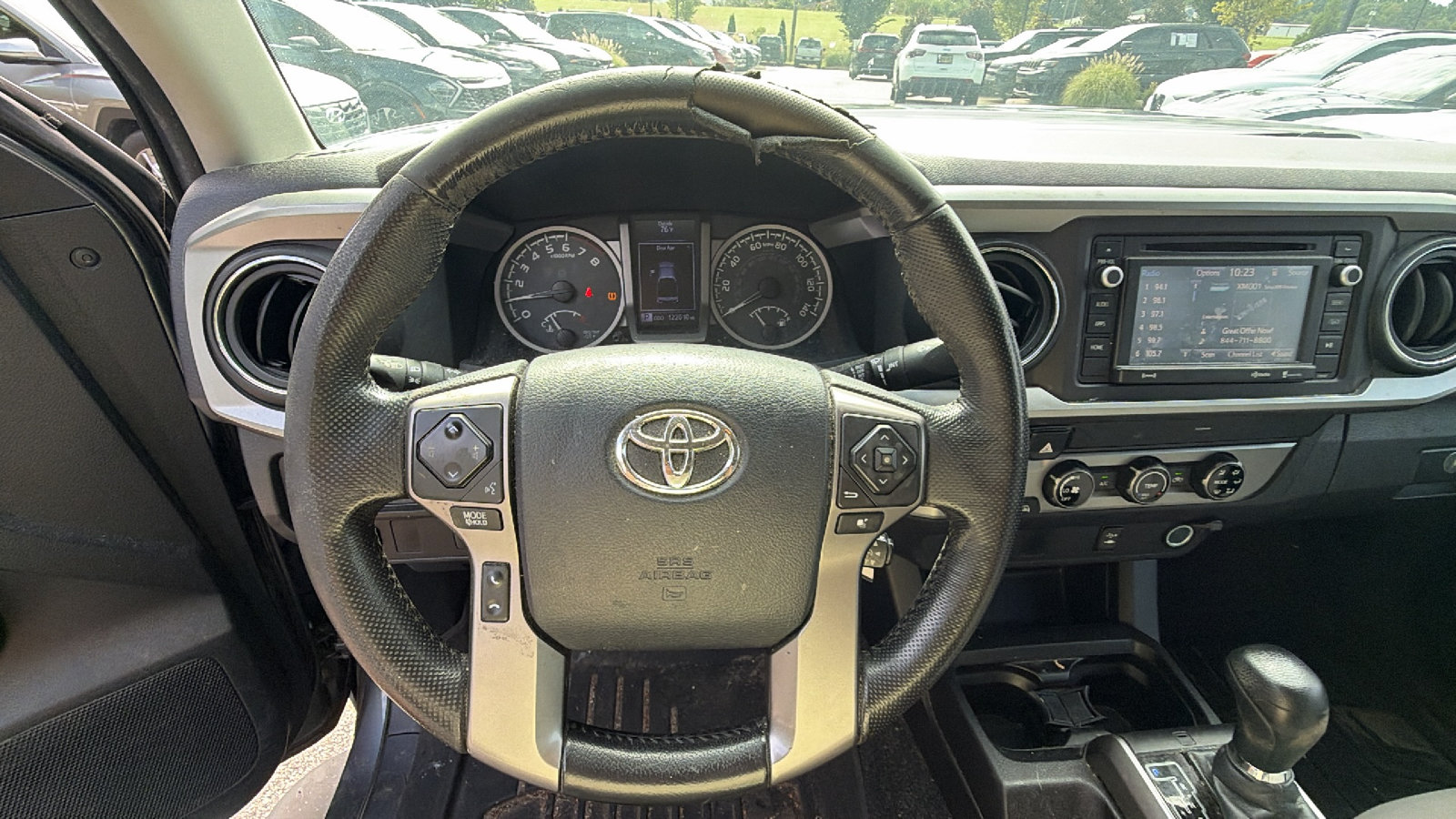 Used 2016 Toyota Tacoma SR5 RWD image 24