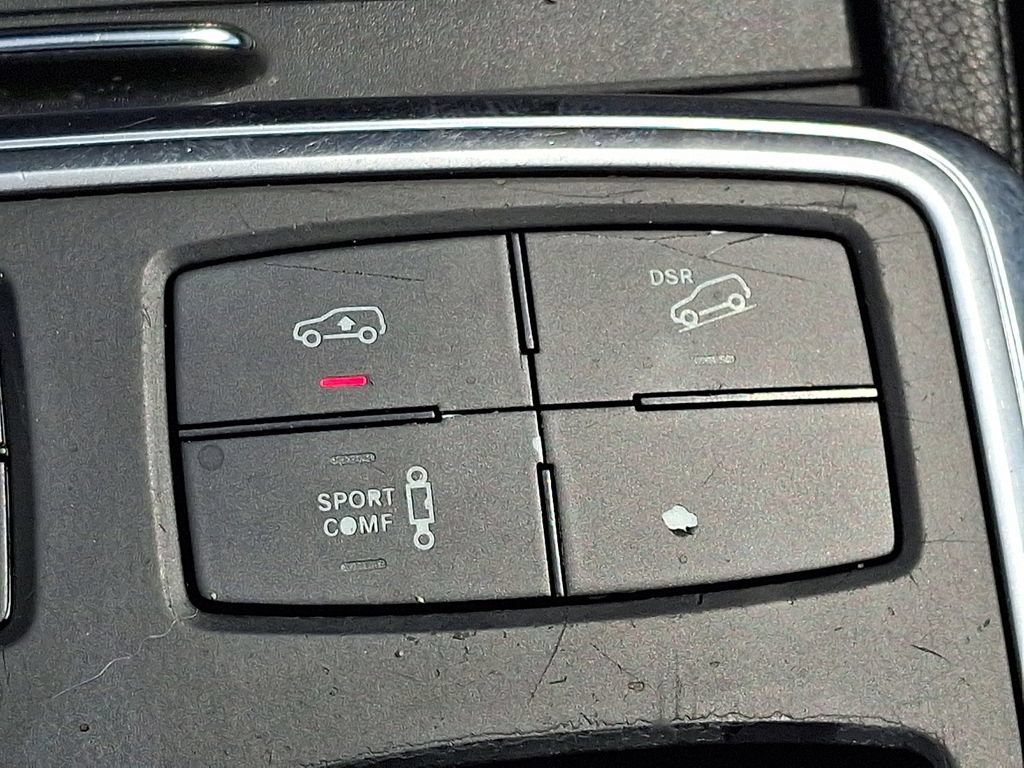 Used 2015 Mercedes-Benz GL 550 4MATIC image 34