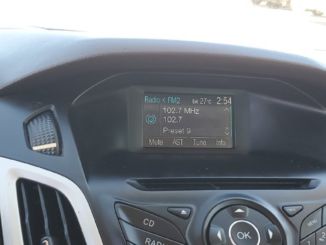 Used 2012 Ford Focus SE FWD image 25