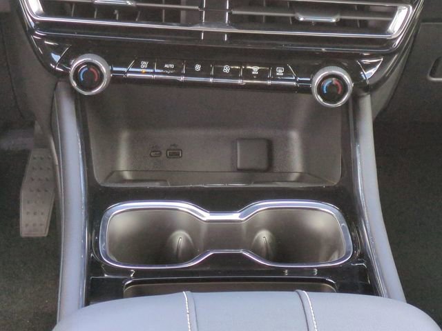 New 2025 Chevrolet Traverse LT image 19