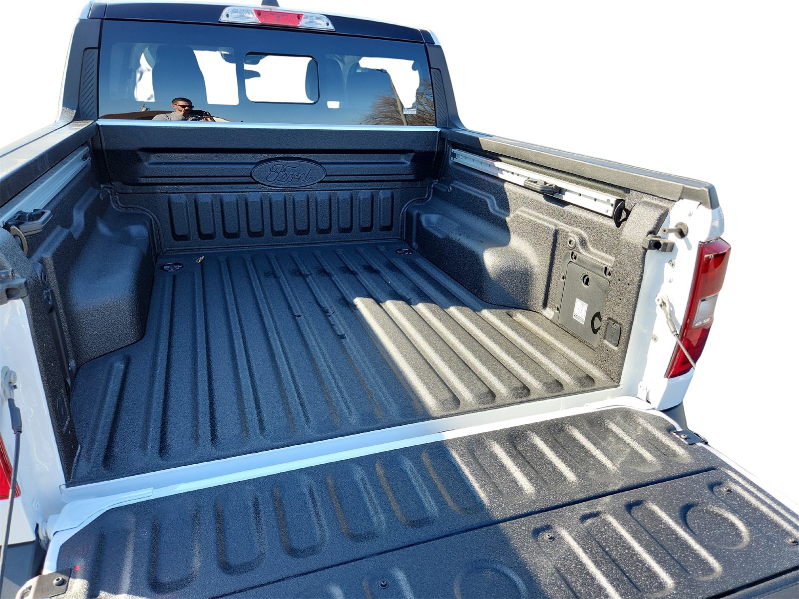 New 2025 Ford Maverick Lariat w/ Black Appearance Package image 28