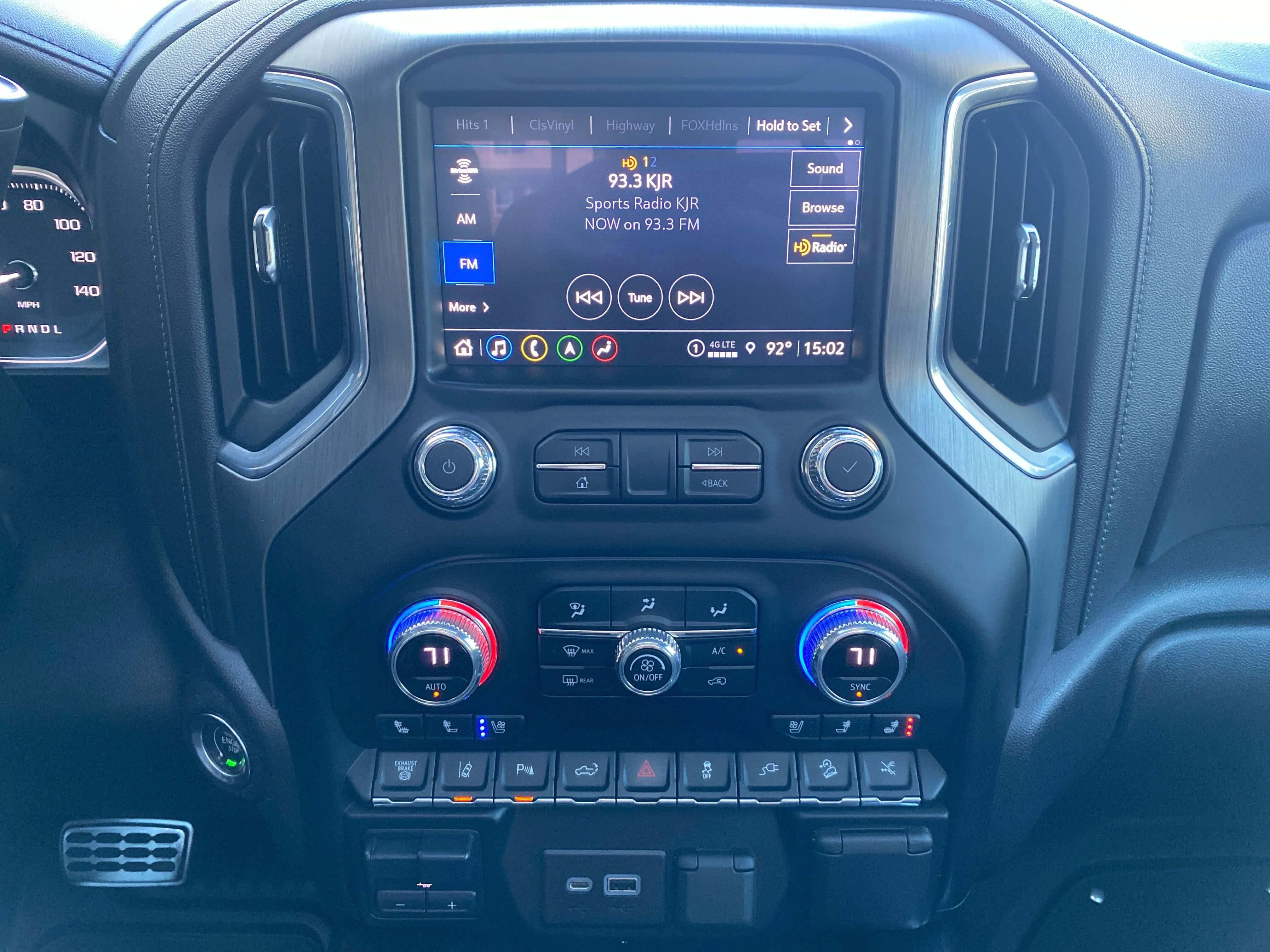Used 2021 GMC Sierra 2500 Denali w/ Denali Black Diamond Edition image 21