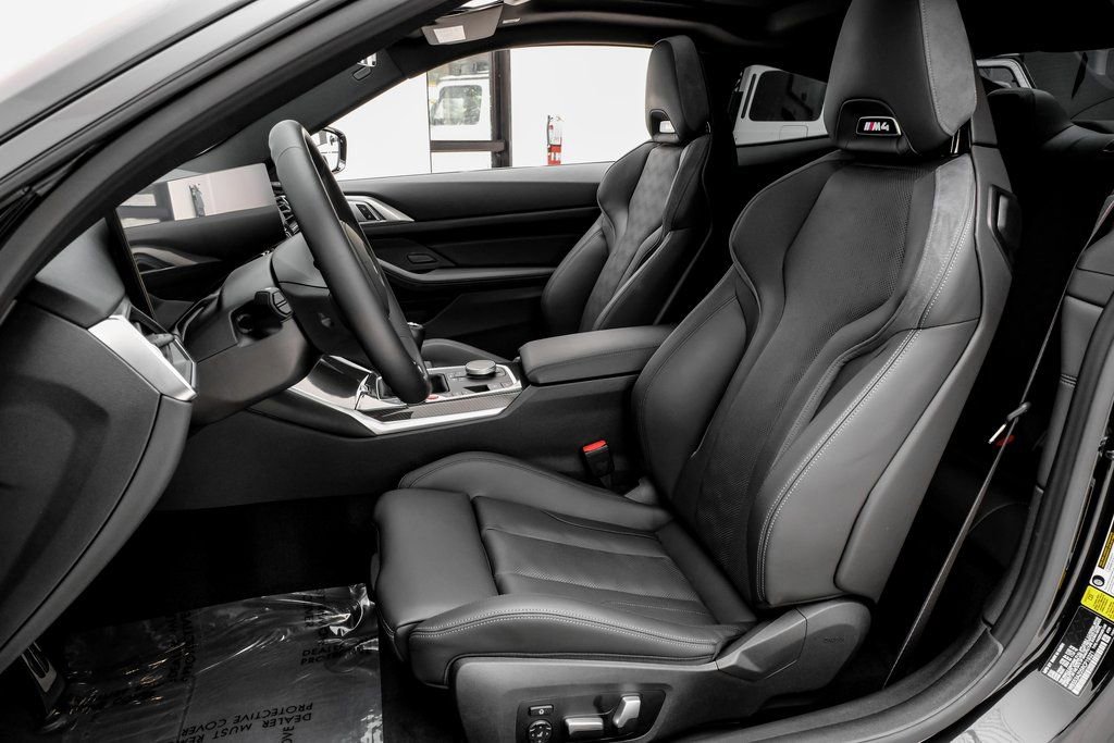 Used 2024 BMW M4 Coupe w/ Executive Package image 6