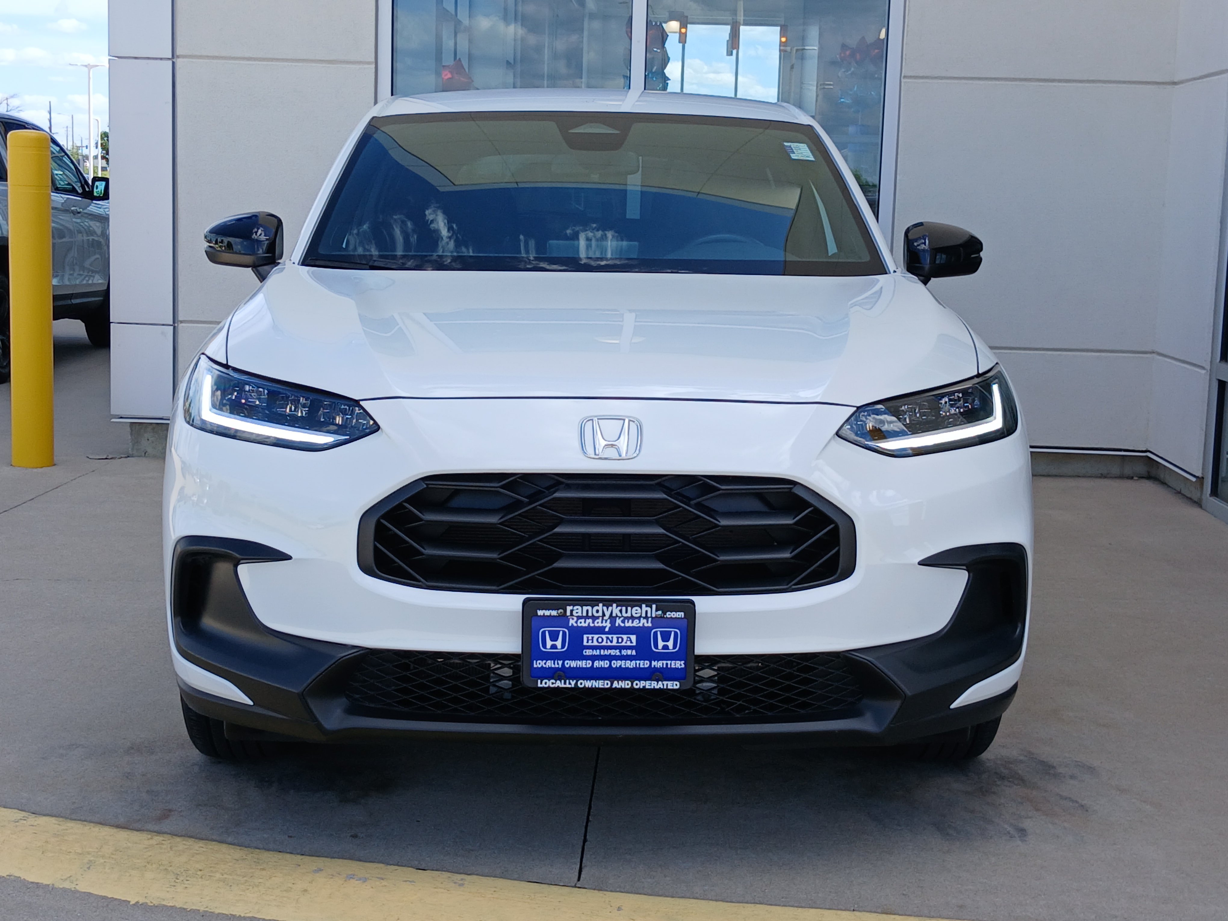 Used 2023 Honda HR-V Sport image 4