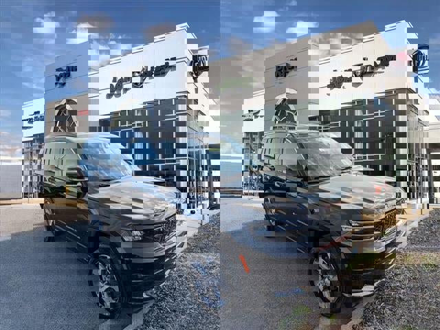 New 2025 Jeep Grand Cherokee L Limited w/ Luxury Tech Group II image 1