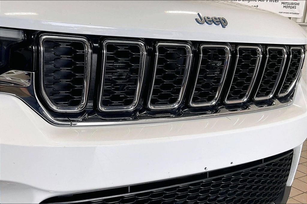 Used 2024 Jeep Grand Cherokee Limited 4xe AWD/4WD image 24