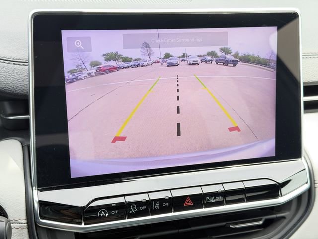 Used 2025 Jeep Compass Limited AWD/4WD image 18