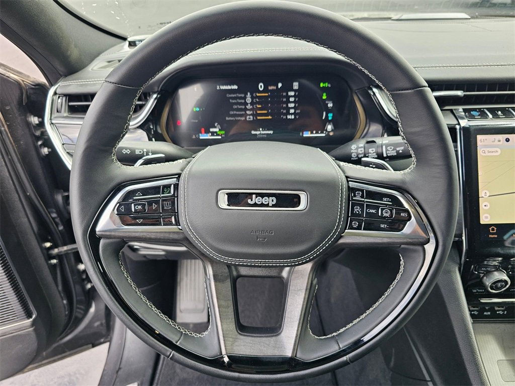 New 2023 Jeep Grand Cherokee Overland w/ Advanced Protech Group III image 17