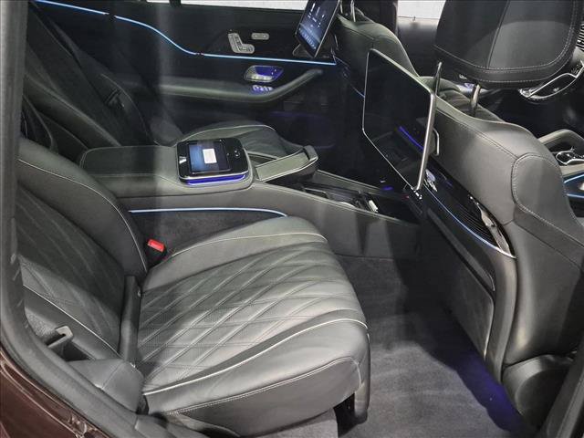 Used 2024 Mercedes-Benz Maybach GLS 600 4MATIC image 22