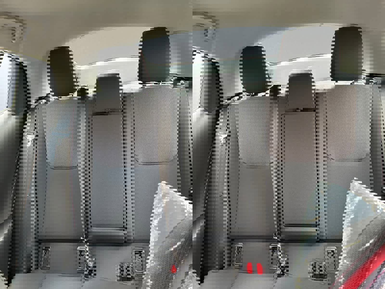 Used 2025 Toyota Prius Plug-In Hybrid image 18