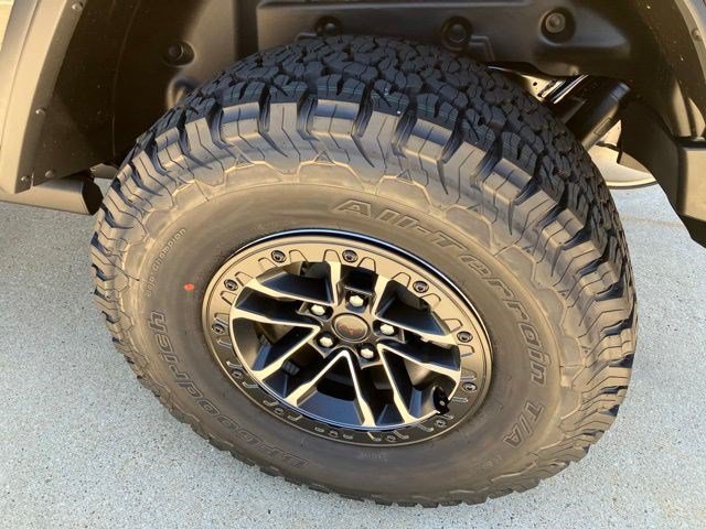 New 2026 Jeep Wrangler Unlimited Rubicon w/ Xtreme 35 Tire Package AWD/4WD image 29