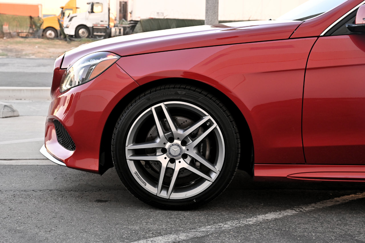 Used 2014 Mercedes-Benz E 350 4MATIC Wagon image 35
