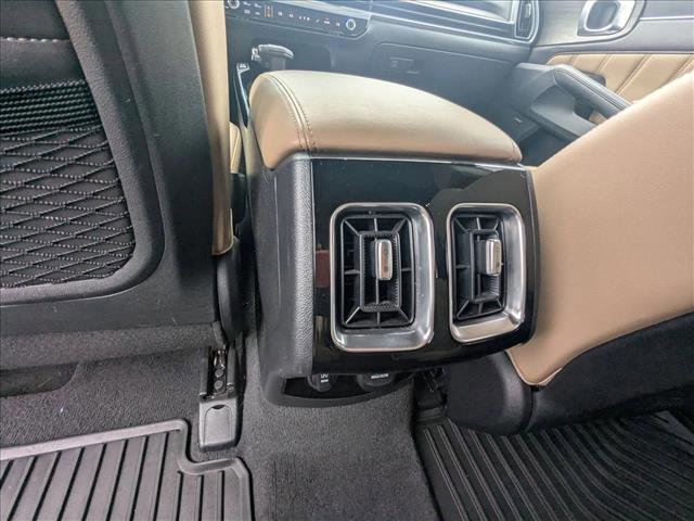 Used 2024 Kia Sorento SX Prestige w/ Olive Brown Leather Package image 17