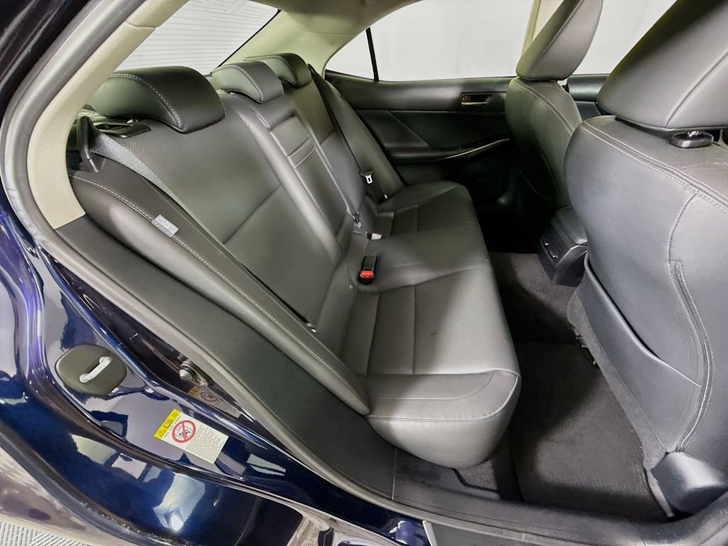 Used 2017 Lexus IS 200t image 27