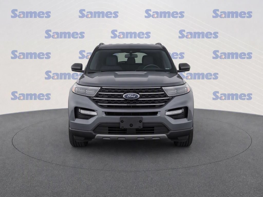 Used 2021 Ford Explorer XLT w/ Equipment Group 202A RWD image 5