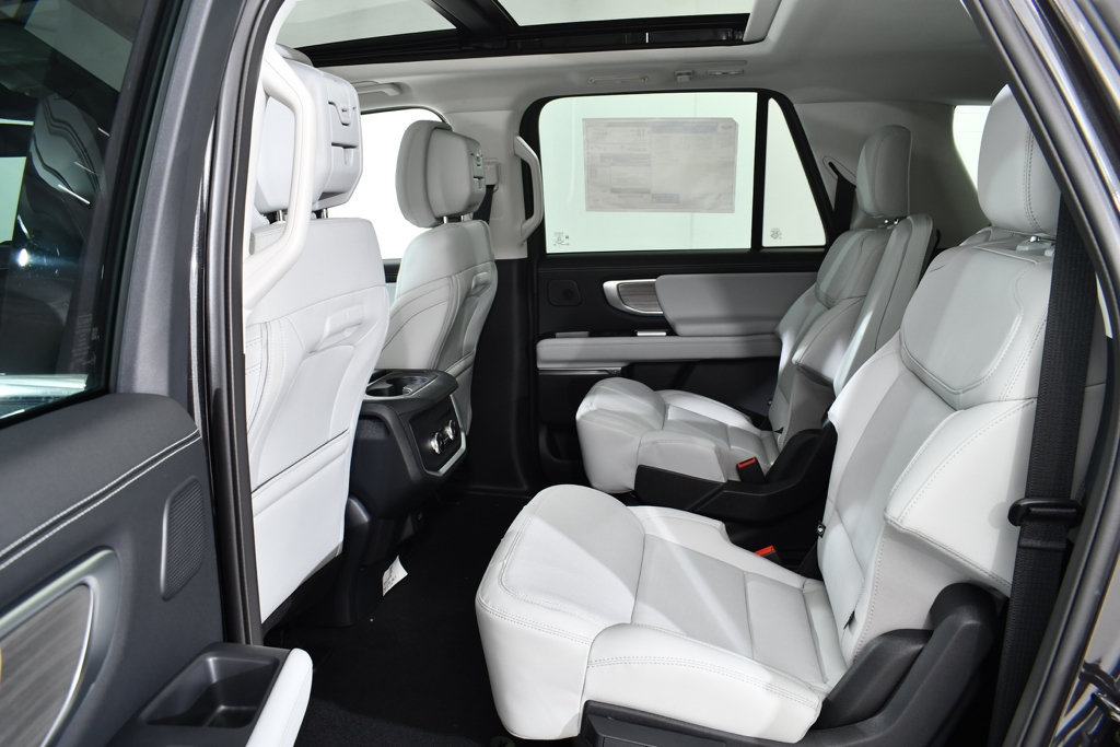 New 2027 Ford Expedition Max Platinum w/ Driver's Package AWD/4WD image 16
