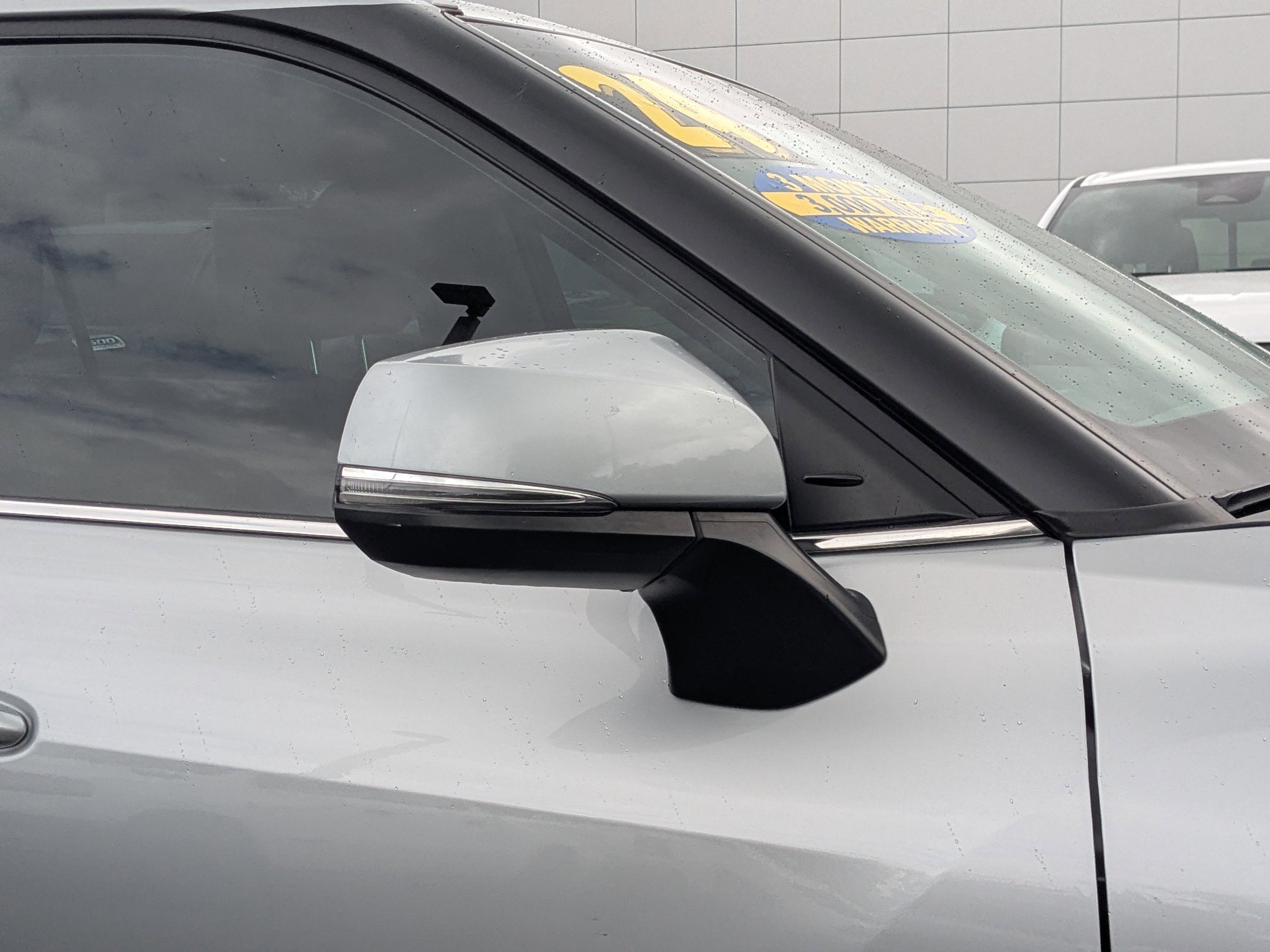 Used 2024 Toyota Highlander XLE image 11