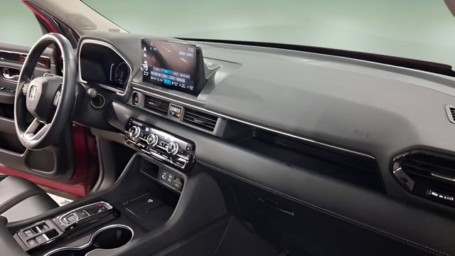 Used 2025 Honda Pilot Touring image 21