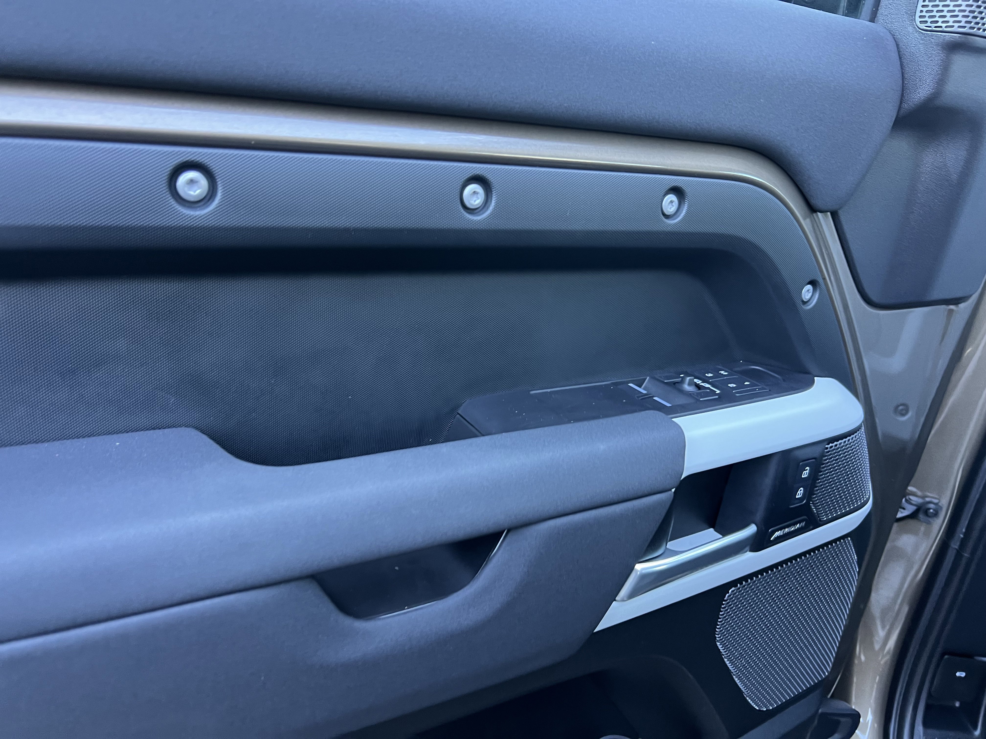 Certified 2023 Land Rover Defender 90 S image 14