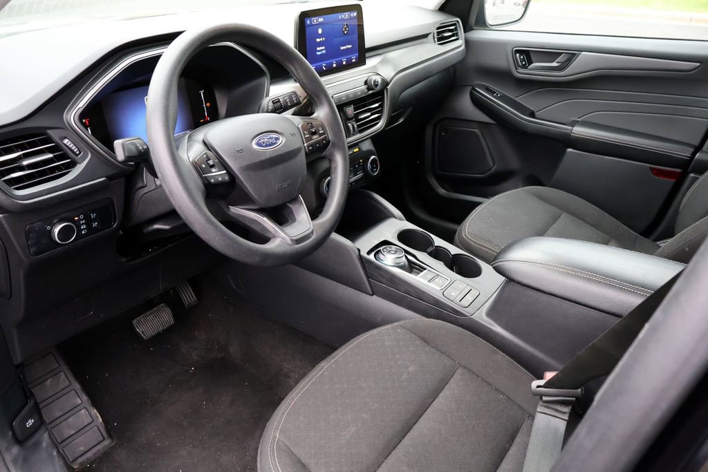 Used 2025 Ford Escape Active FWD image 3