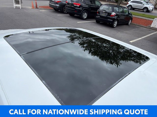 Used 2015 Chrysler 300 S RWD image 5