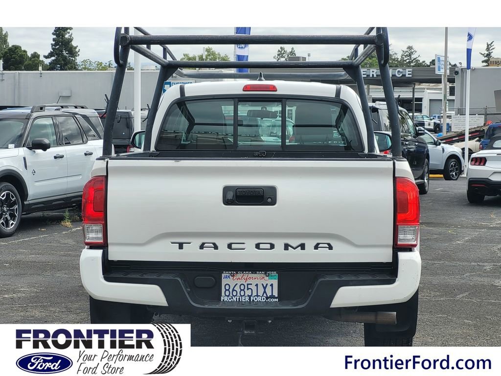 Used 2016 Toyota Tacoma SR image 5